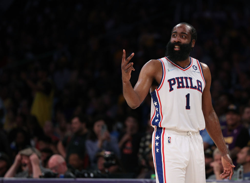 Philadelphia 76ers v Los Angeles Lakers