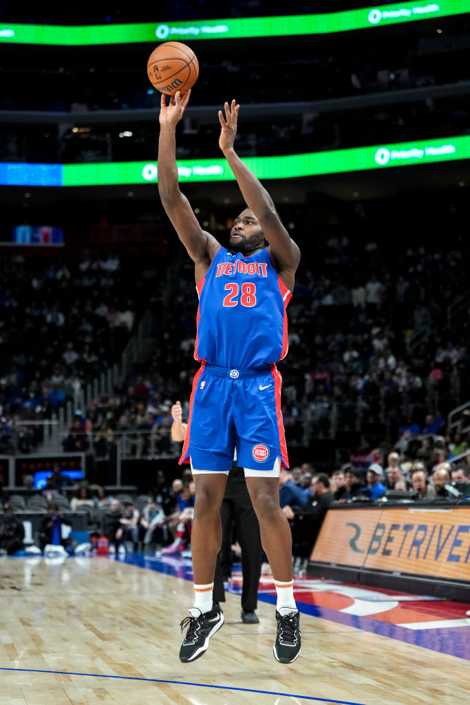 Dallas Mavericks v Detroit Pistons