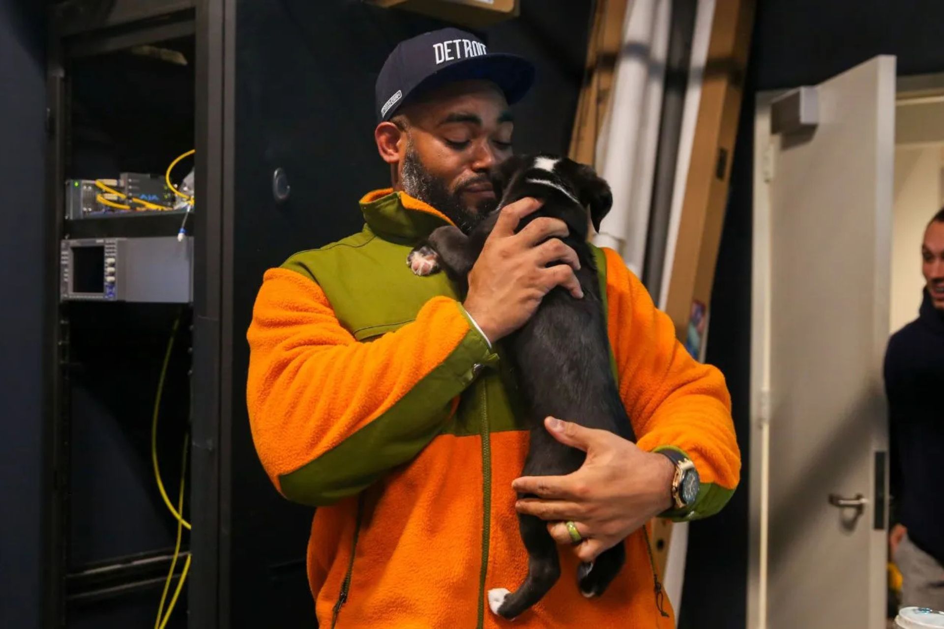 Dawg Mentality: Eagles Cover Adoption Fees to Help Pets Find Homes