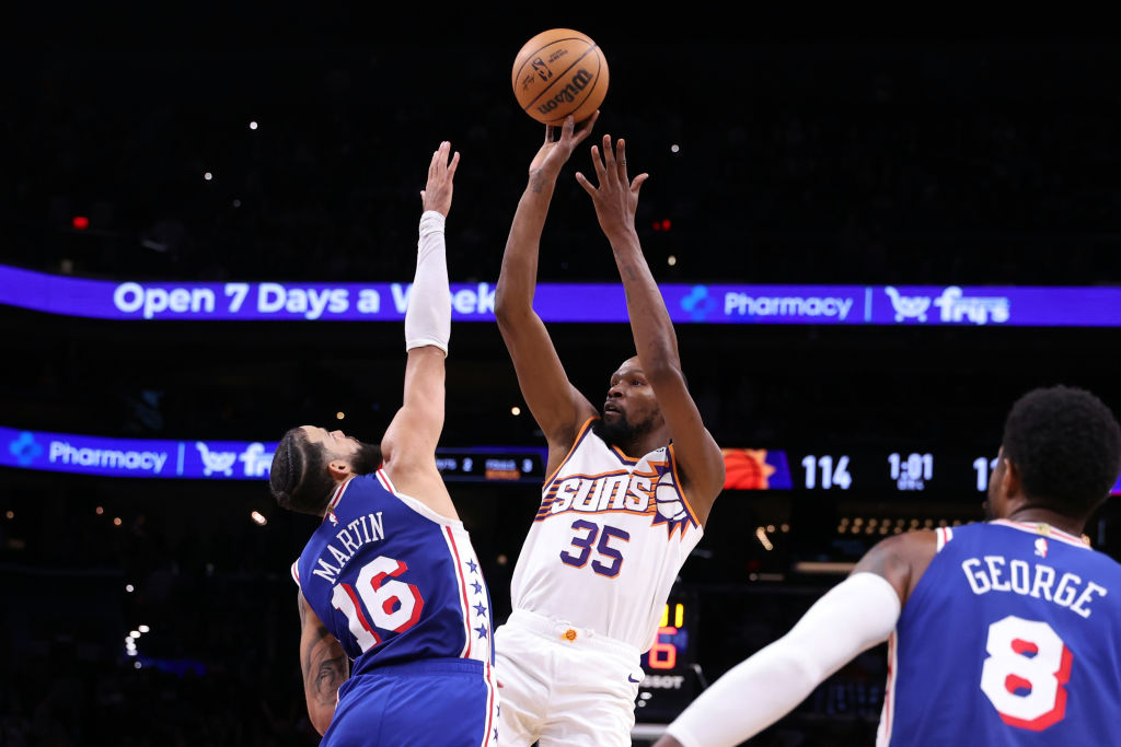 Philadelphia 76ers v Phoenix Suns