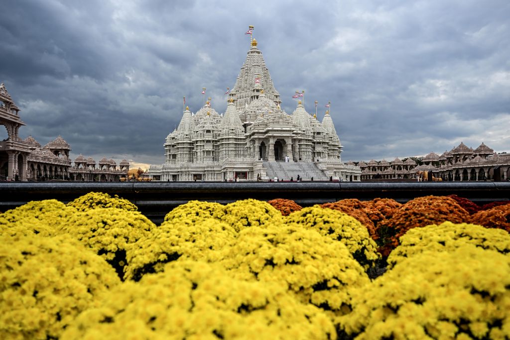 World's largest Hindu temple outside India opens in New Jersey