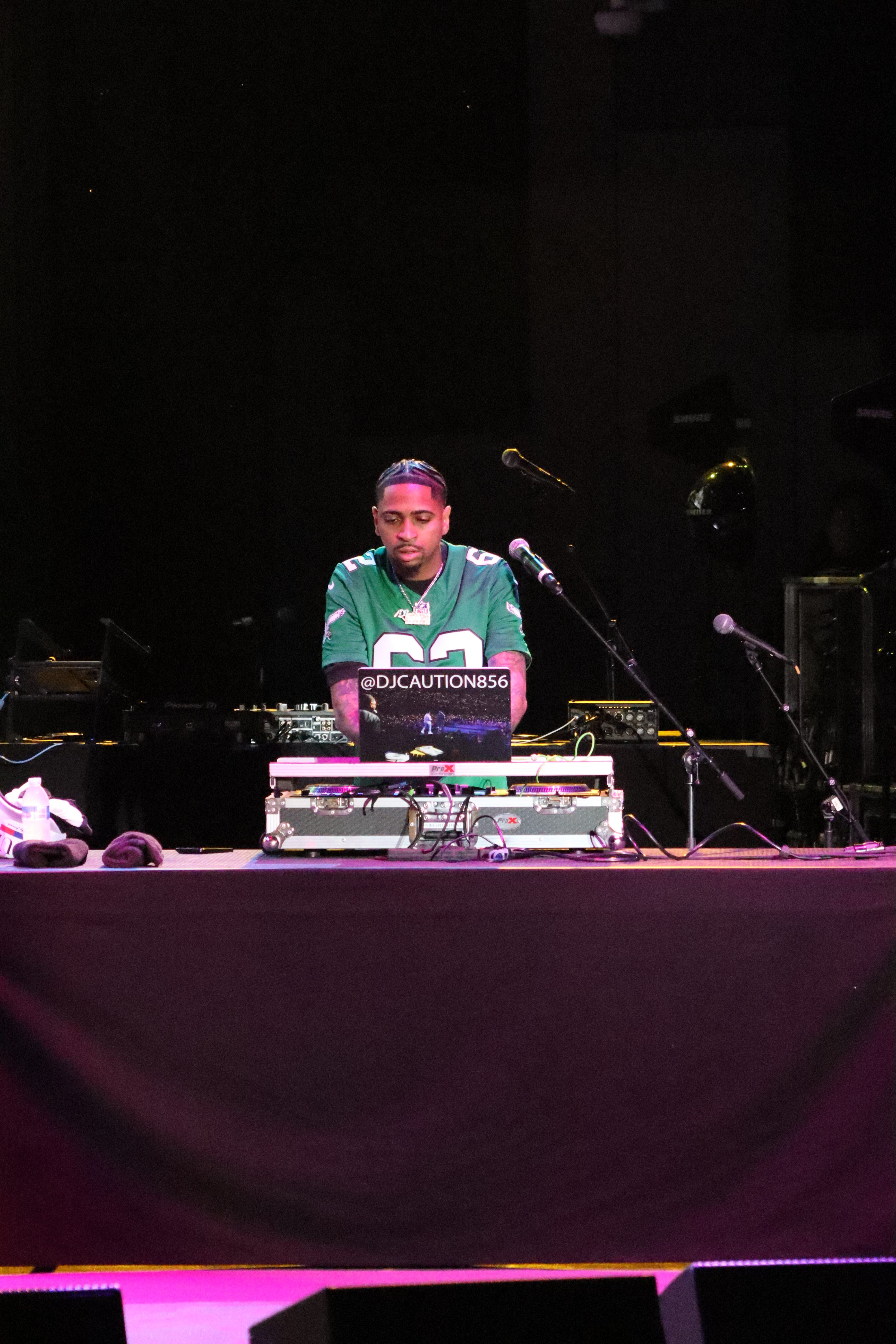 Jeremih & DJ Caution performance at RNB Fest 2025 Dell Music Center