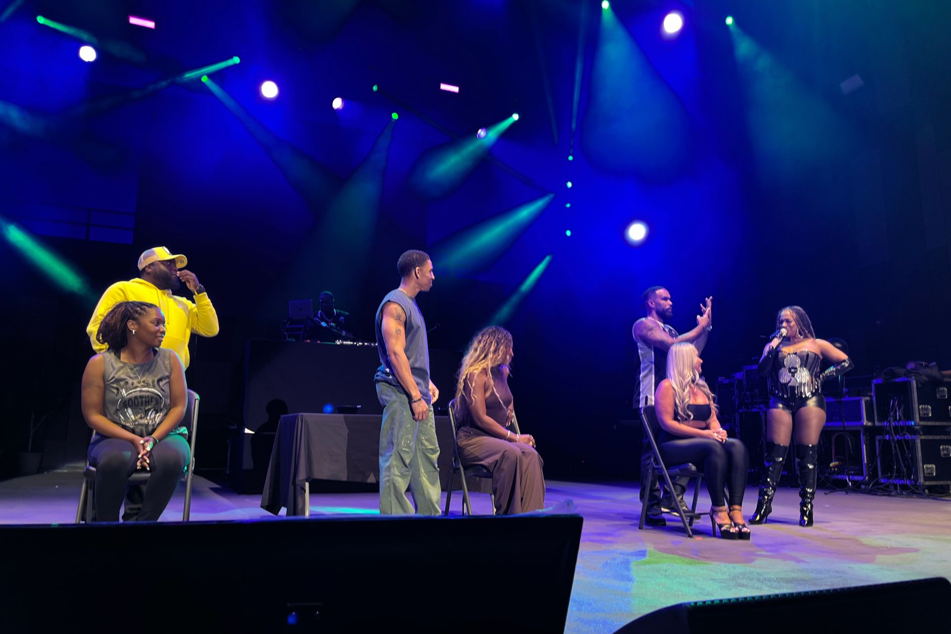 Dell Music Center Show 8-29: No Question, Lloyd, Xscpae